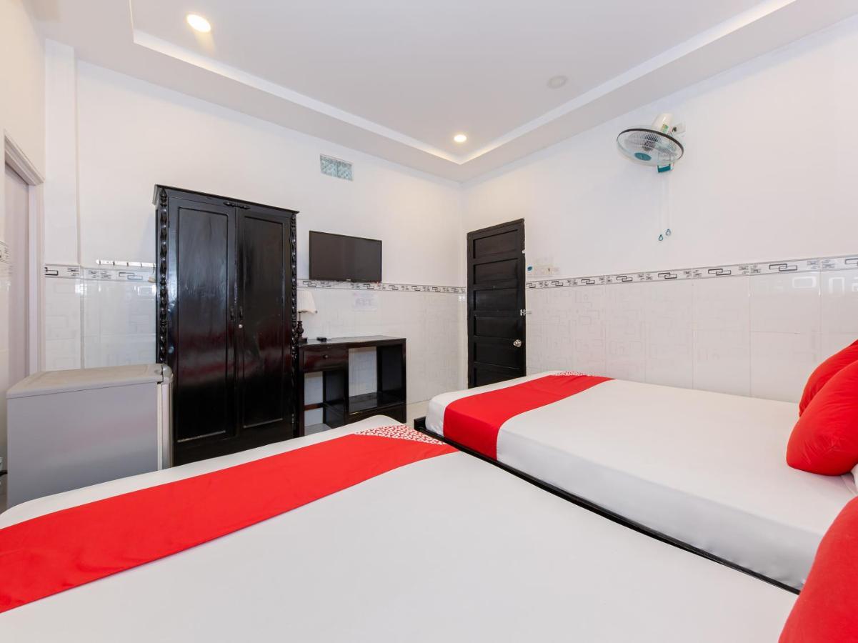 Oyo 828 Hoa Giay Hotel Nha Trang Buitenkant foto