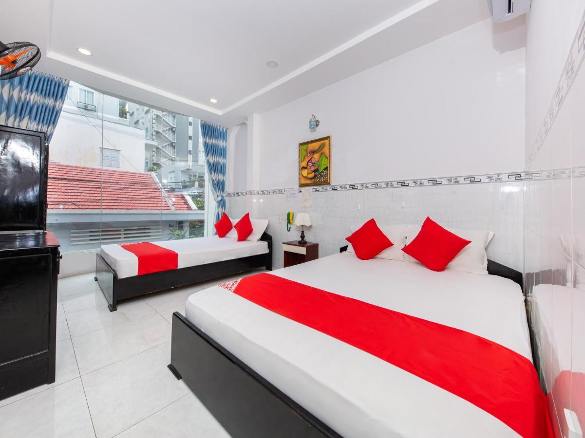 Oyo 828 Hoa Giay Hotel Nha Trang Buitenkant foto
