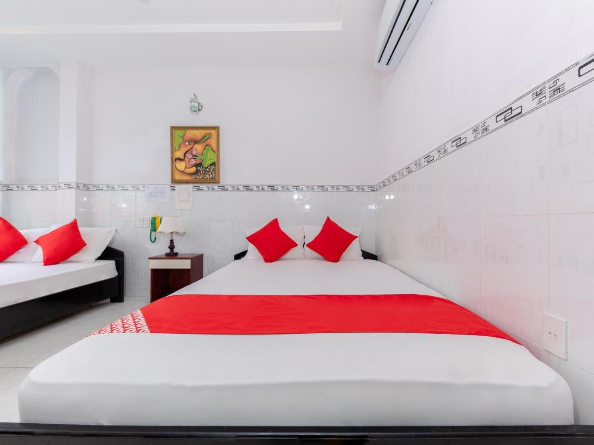Oyo 828 Hoa Giay Hotel Nha Trang Buitenkant foto